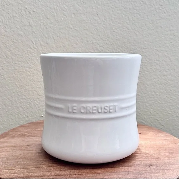 NEW Le Creuset White Utensil Crock - Picture 1 of 2